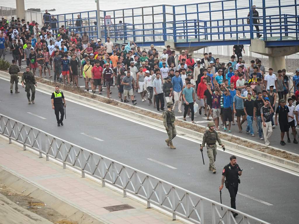 Kondisi perbatasan di kantong wilayah Spanyol di Ceuta setelah insiden ribuan orang mencoba melintasi perbatasan dari Maroko.