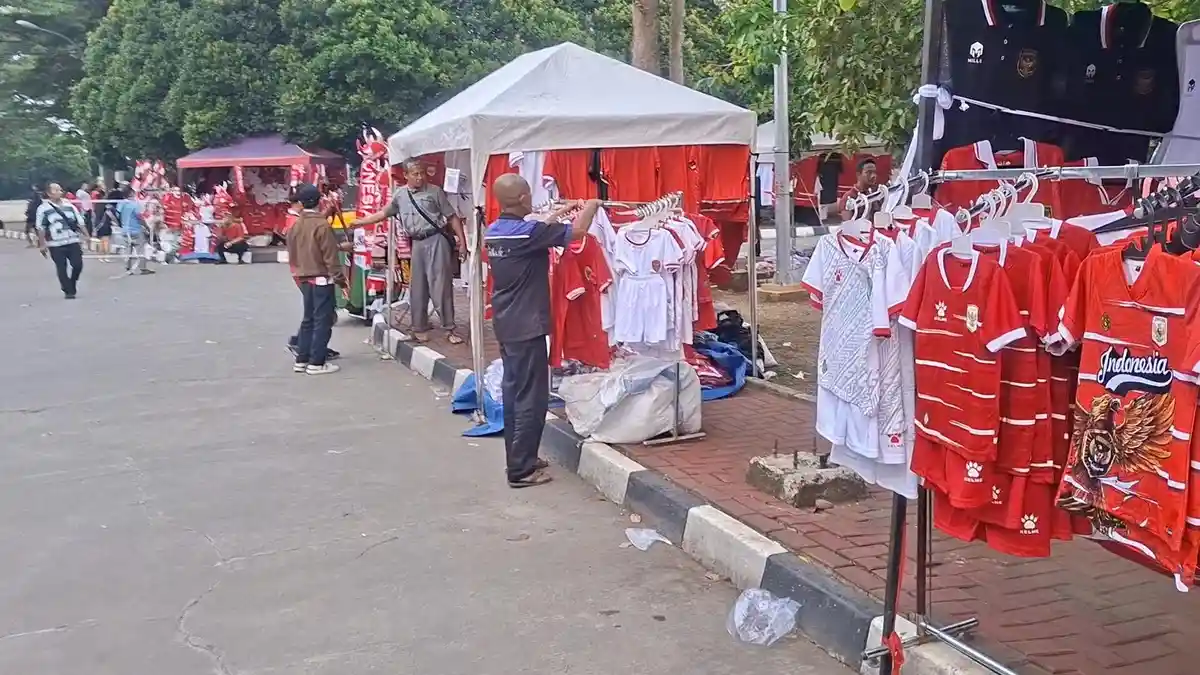 Jelang Indonesia Lawan Vietnam, Stadion Pakansari Memerah dan Dijaga Ketat